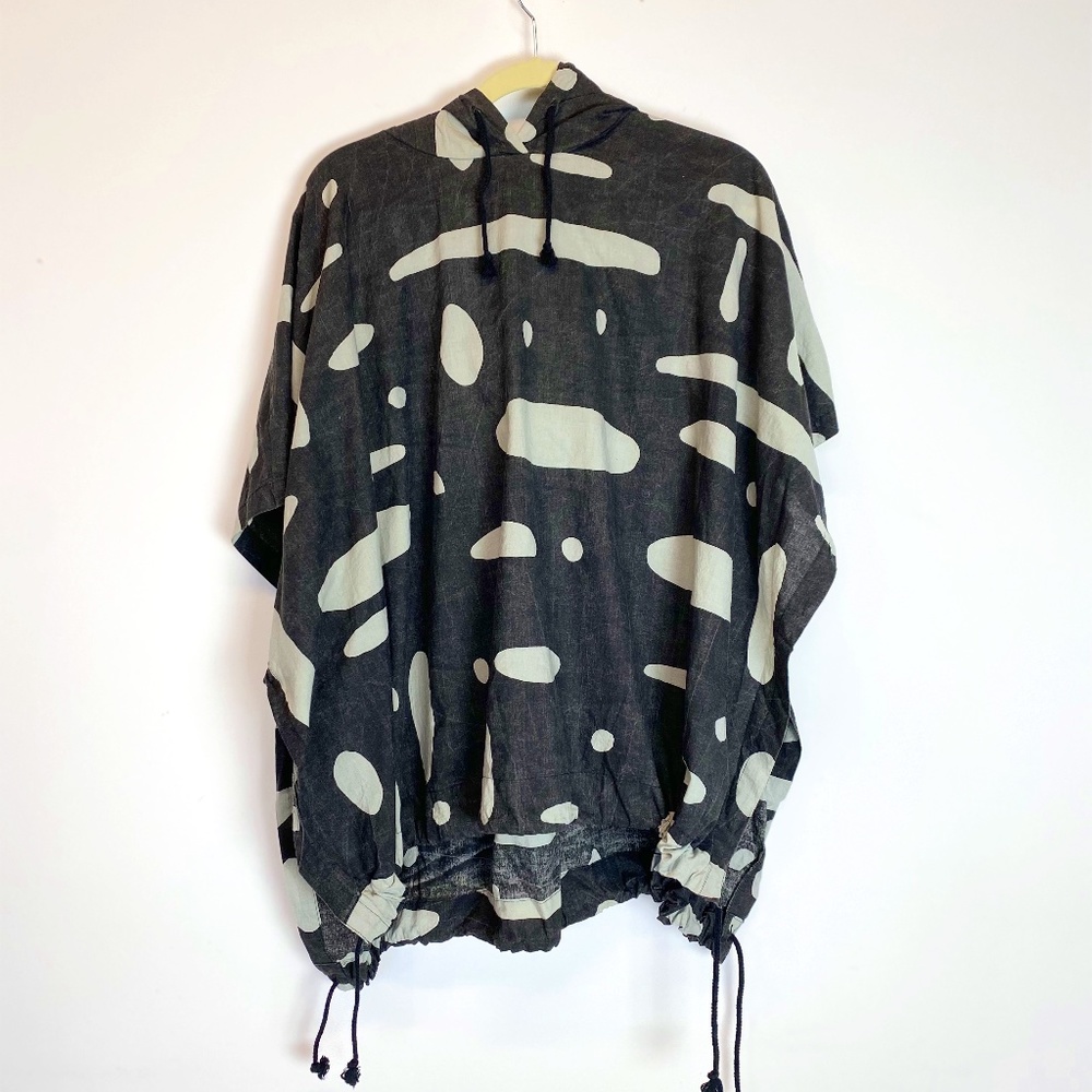 Uzi Nyc Poncho